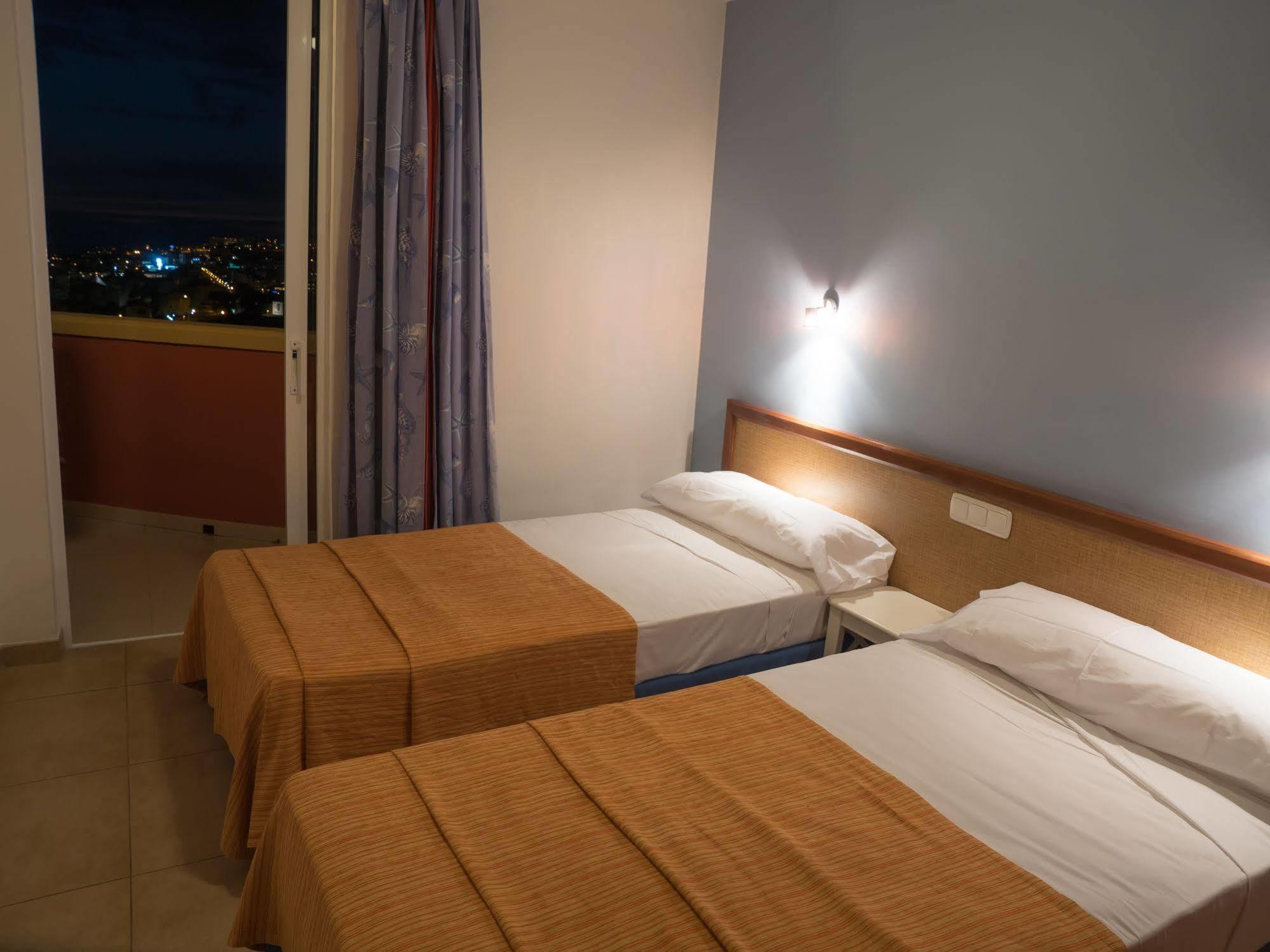 Laguna Park 2 Aparthotel 2*